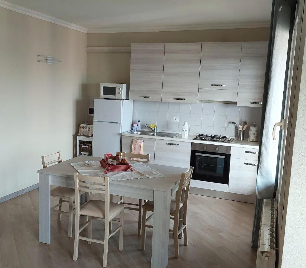 La Casa Di Ermes - Ampio Luminoso Appartamento A Tre Minuti Dal Centro Σαν Ρέμο Εξωτερικό φωτογραφία